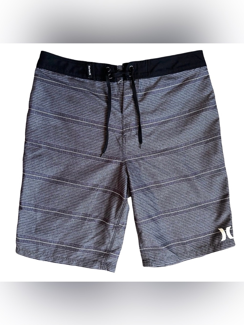 Hurley size 16 Big Boys Gray Black spf 50+ drawstring board shorts swim trunks